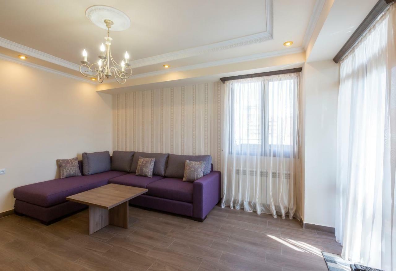 Umba Apartment N3 - Balcony And Mount Ararat View Jerevan Eksteriør bilde